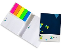 samolepicí bloček v přebalu